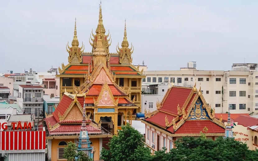Chùa Munir Ansay - Du lịch Sài Gòn Miền Tây 3 ngày 2 đêm từ Hà Nội Chùa Munir Ansay - Du lịch Sài Gòn Miền Tây 3 ngày 2 đêm từ Hà Nội